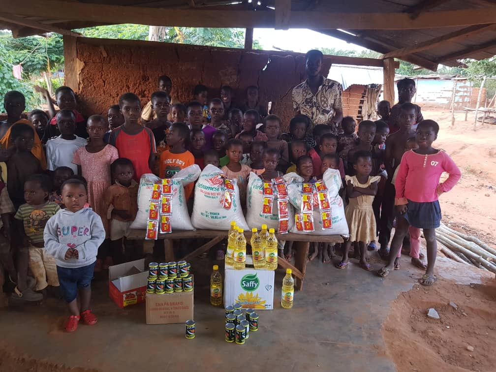 Food and beverages delivered to Akwatiakwaso villagers - 30 August 2020 (1)