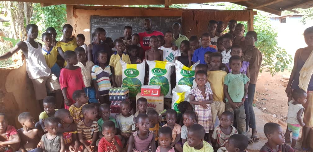 Food and beverages delivered for the village children of Akwatiakwaso, Ghana - 3 Food and beverages delivered for the village children of Akwatiakwaso, Ghana - 3